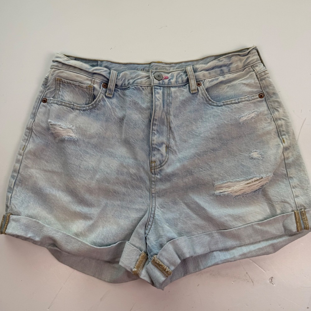 American Eagle Pride Rainbow Embroidered Distressed Denim Shorts Light Wash 10